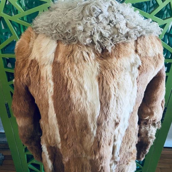 lady western of canada ‘40s/50s Rabbit Fur Trench Coat w/ Sheep Collar -AMAZING! - Picture 8 of 10